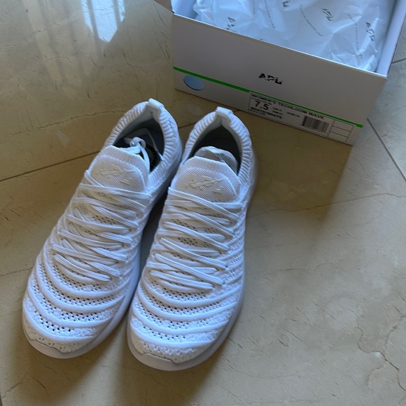 APL Shoes - APL Wave White/White